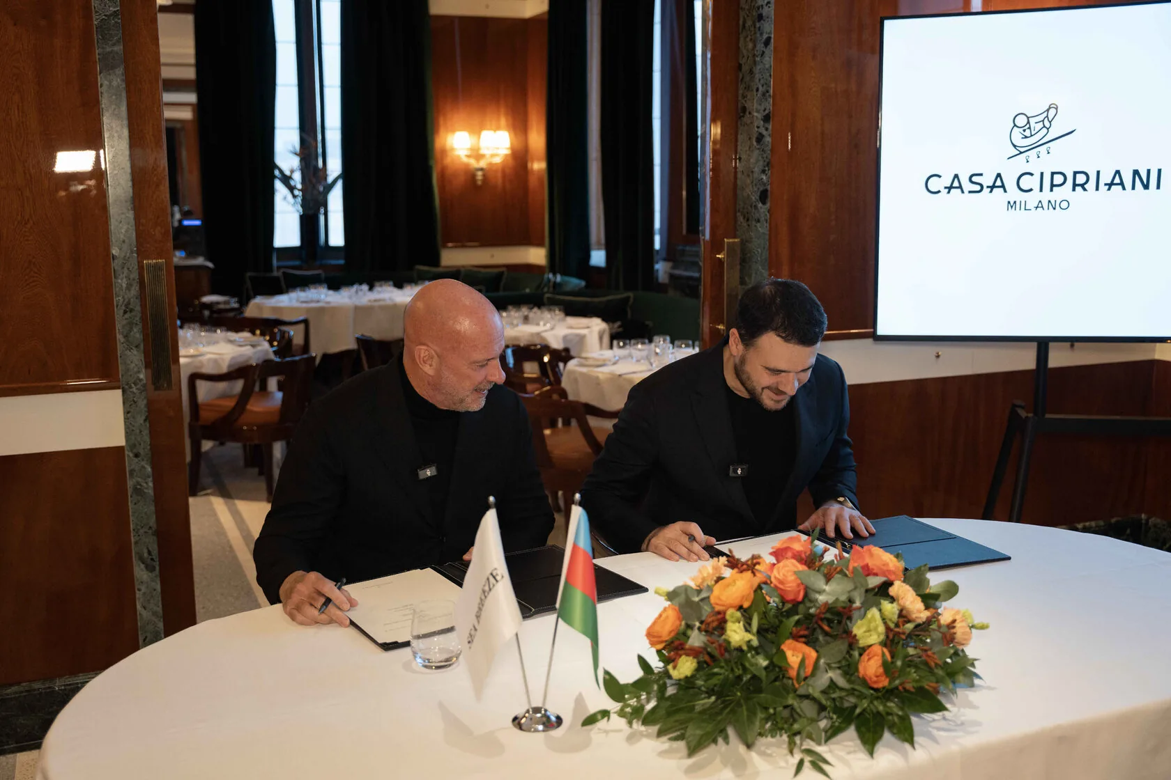 Милан, Casa Cipriani, 31 января 2026 года: Эмин Агаларов и Джузеппе Чиприани подписывают соглашение о Cipriani Tower